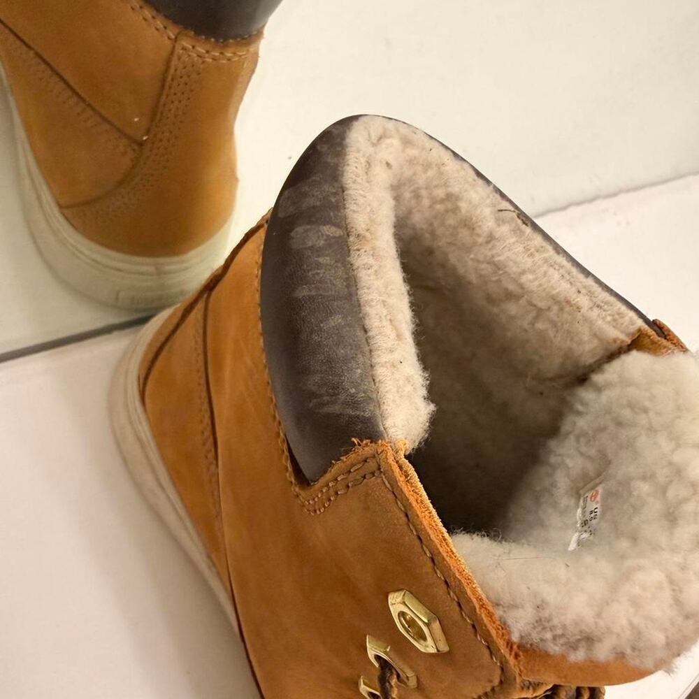 Timberlands - Picture 3 of 4